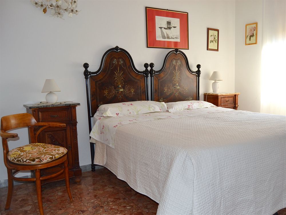 A B C Bologna In B&B Eksteriør billede