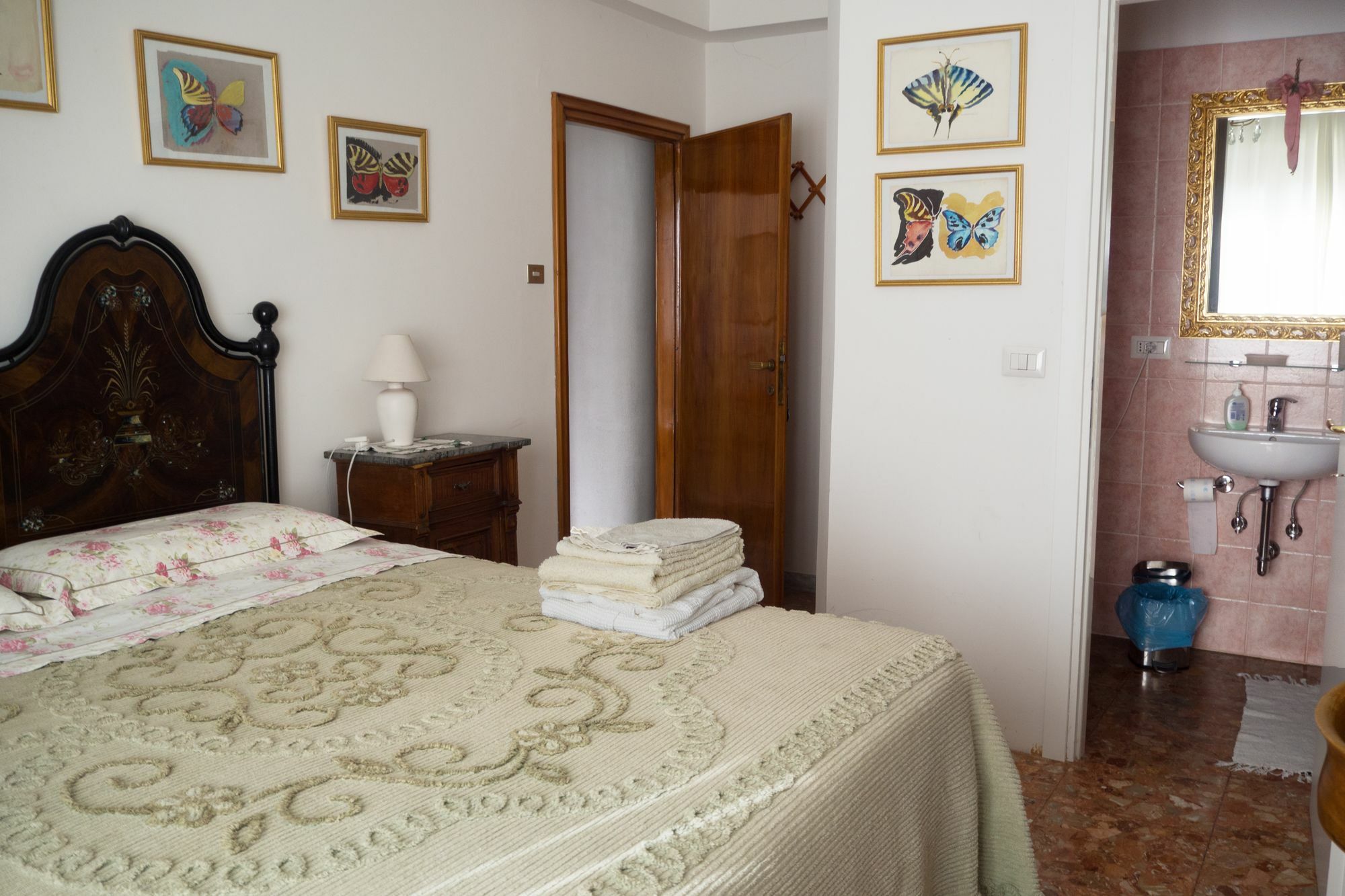 A B C Bologna In B&B Eksteriør billede